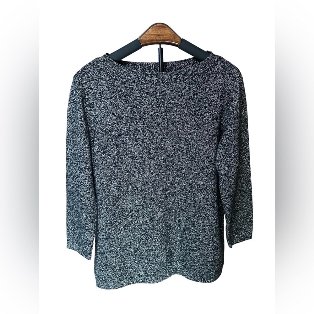 Liz Claiborne Black and White Knit Top